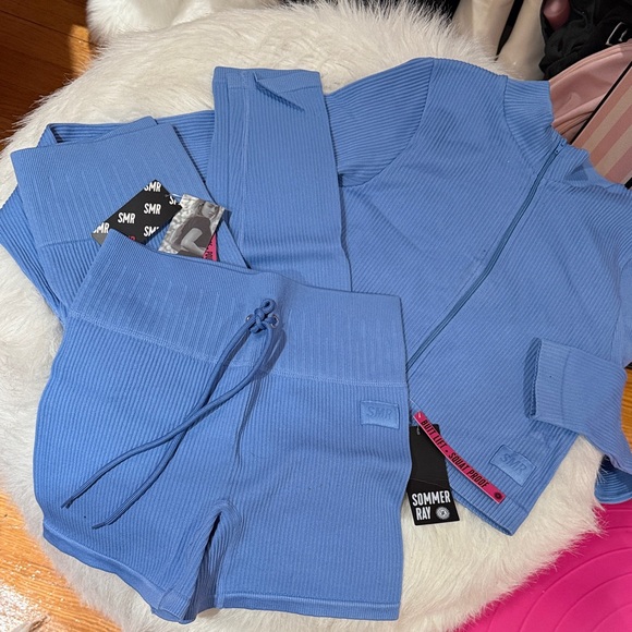 READ Sommer Ray Blue Ribbed Small 4 Piece Lounge Set New with tags - Picture 2 of 10